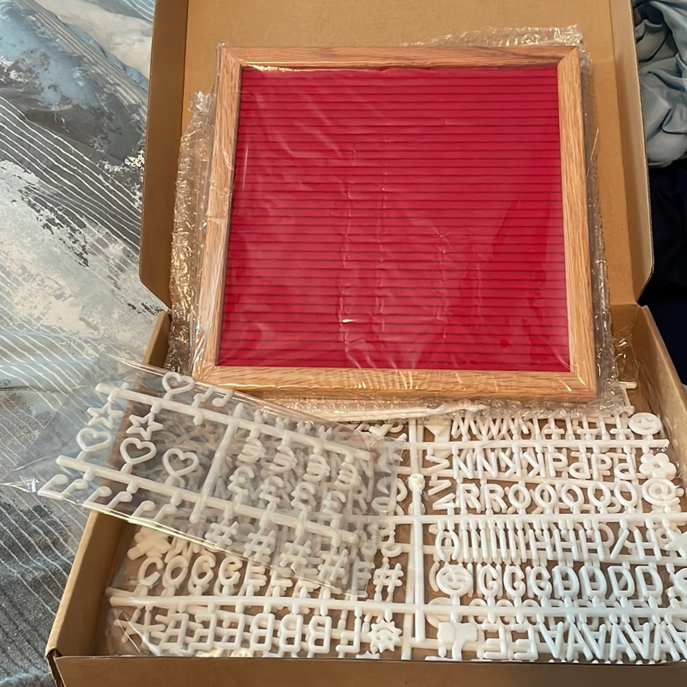 💥Special Sale! Only ONE RED Felt Letter Board